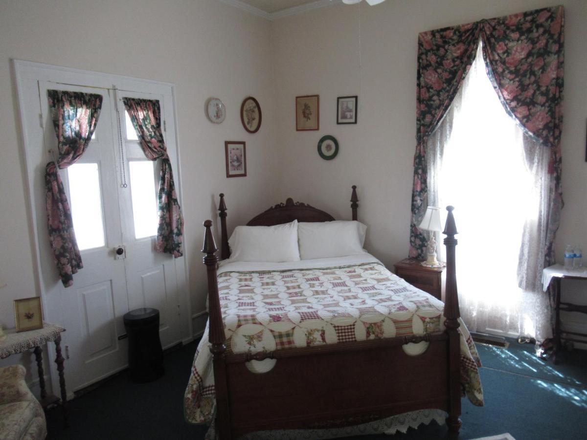 Carrier Houses Bed & Breakfast Rutherfordton Eksteriør bilde