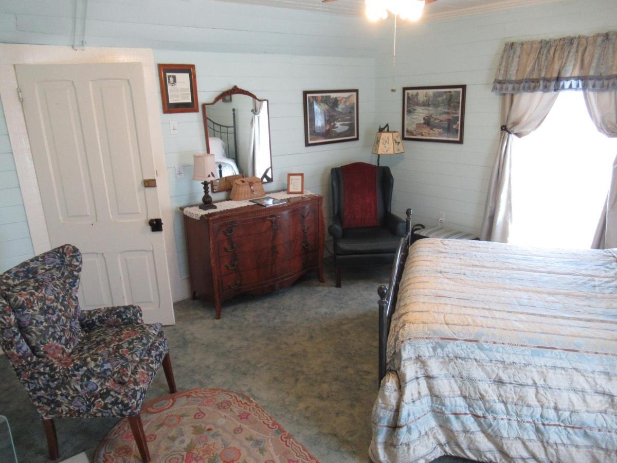 Carrier Houses Bed & Breakfast Rutherfordton Eksteriør bilde