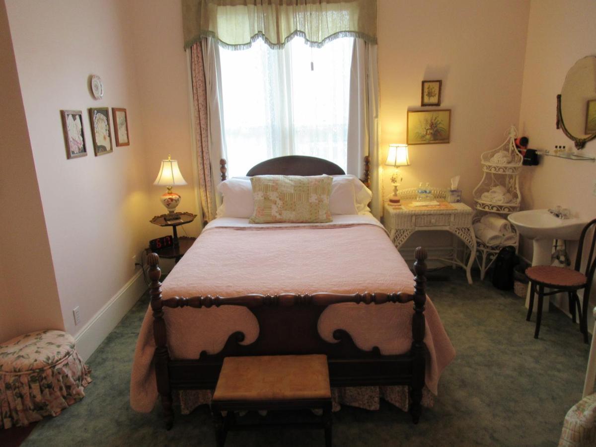 Carrier Houses Bed & Breakfast Rutherfordton Eksteriør bilde