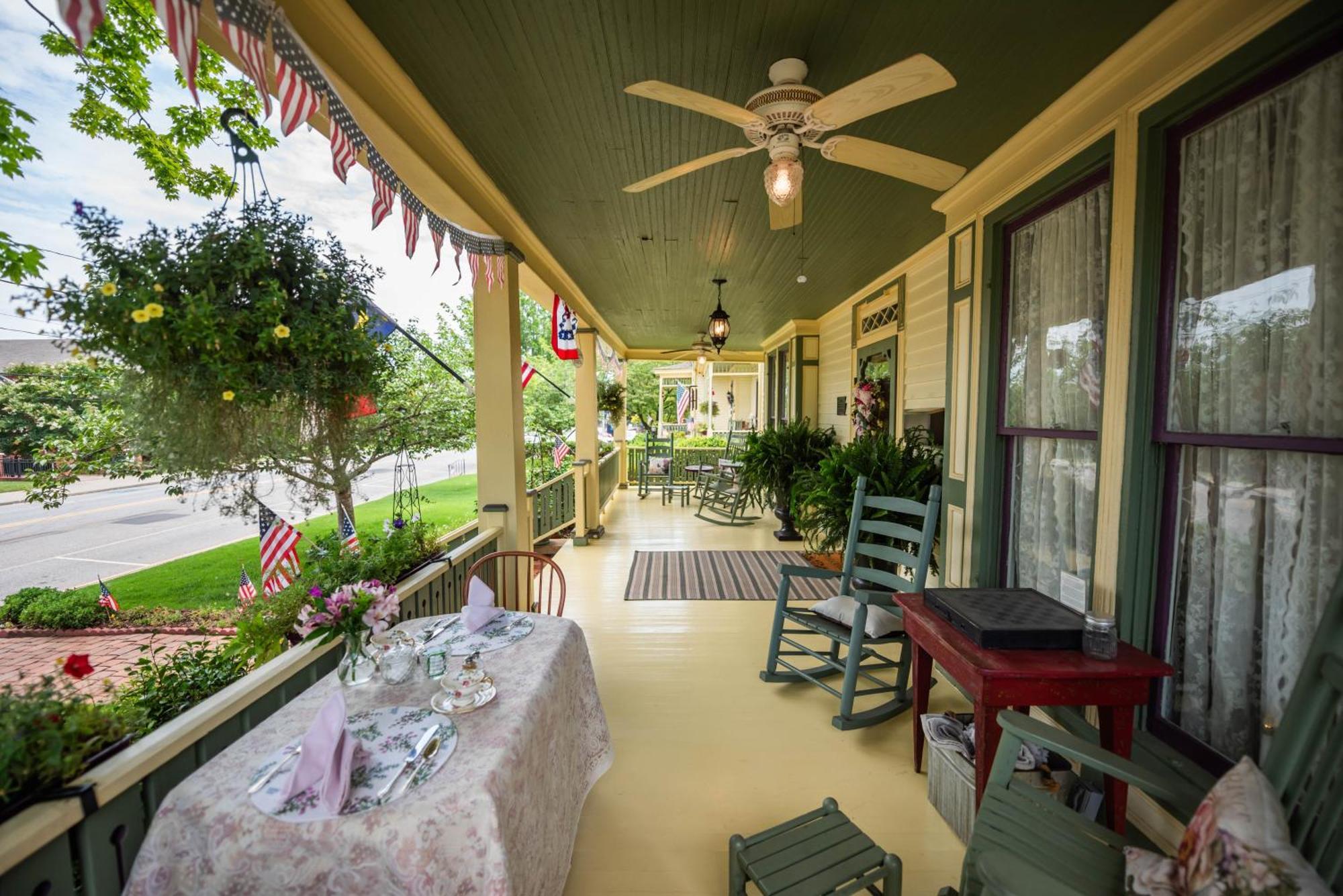 Carrier Houses Bed & Breakfast Rutherfordton Eksteriør bilde
