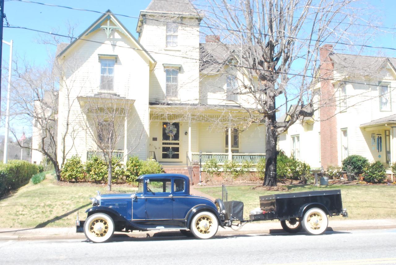 Carrier Houses Bed & Breakfast Rutherfordton Eksteriør bilde