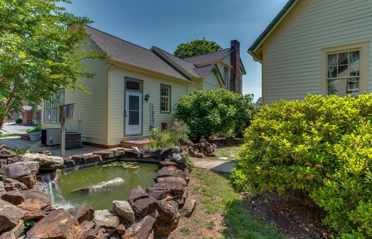 Carrier Houses Bed & Breakfast Rutherfordton Eksteriør bilde